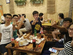 城中烧烤加盟,学烧烤技术,开烧烤店多少钱疯狂烤翅加盟